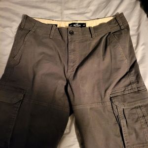 Hollister Cargo shorts size 36